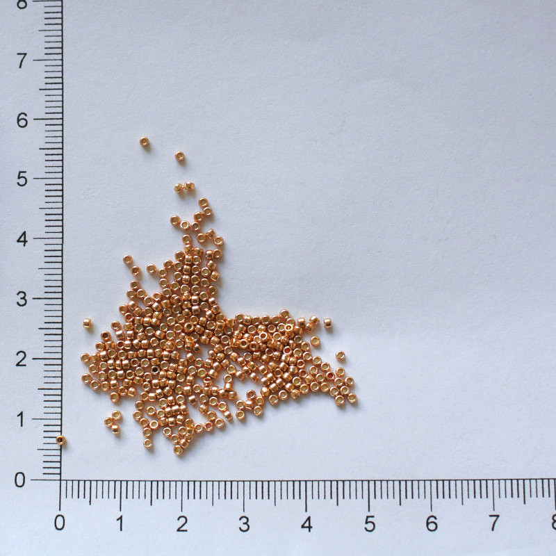 Toho 15/0 Pernament Finish - Galvanized Rose Gold 5g