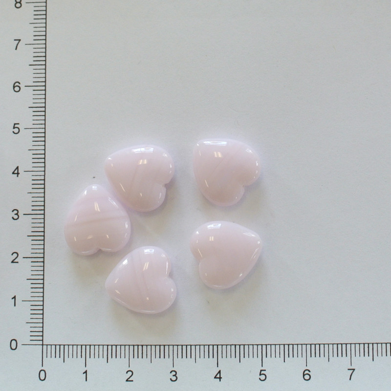 Skleněné srdce bledě růžové 15x16 mm (5 ks)