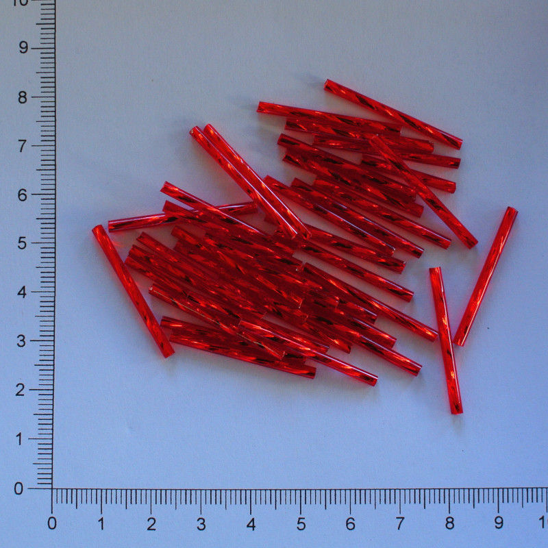 Skleněné tyčky 30mm červená světlá kroucená (10g)