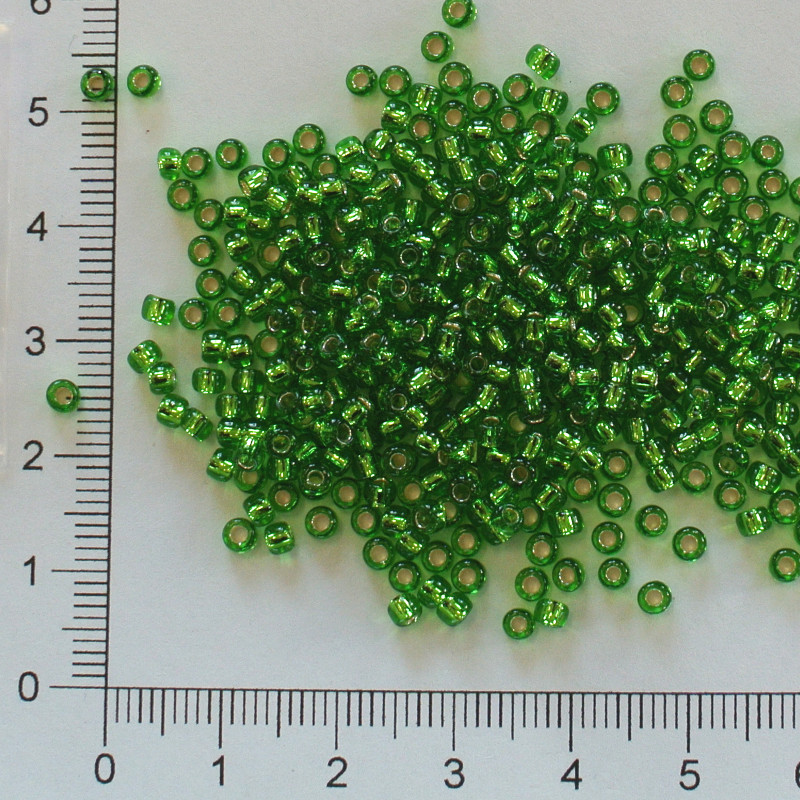 Toho 8/0 Silver Lined Peridot 10g