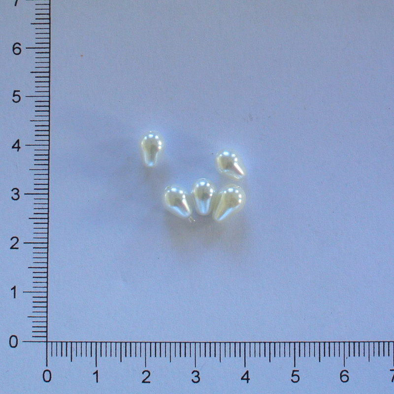 Skleněná voskovaná kapka 7x5,5mm bílá