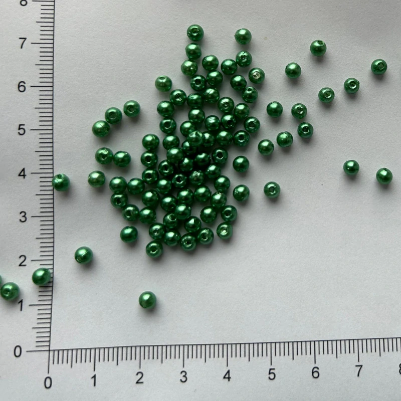Plastová kulička 4mm zelená (100ks)