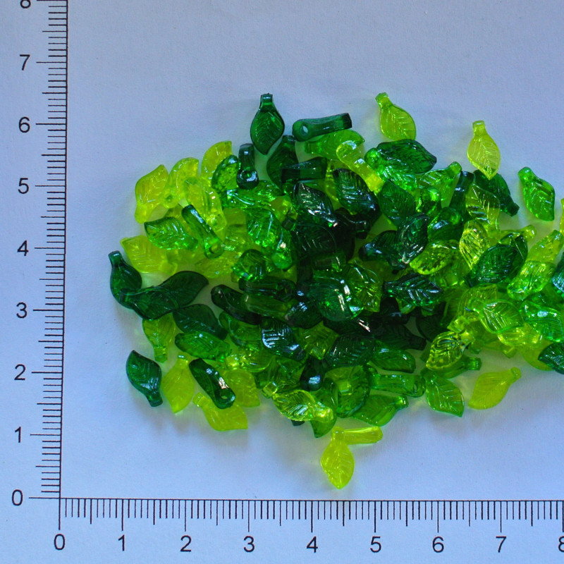 Plastový lístek 5x10mm mix zelená (10g)