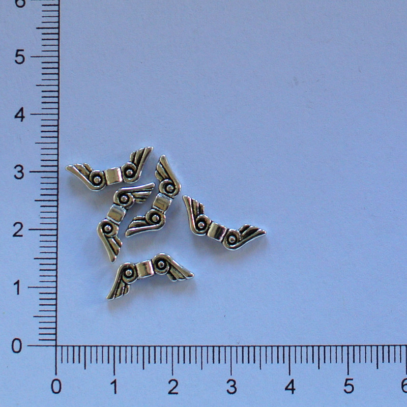 Kovová křidýlka 15x6mm platina (5ks)
