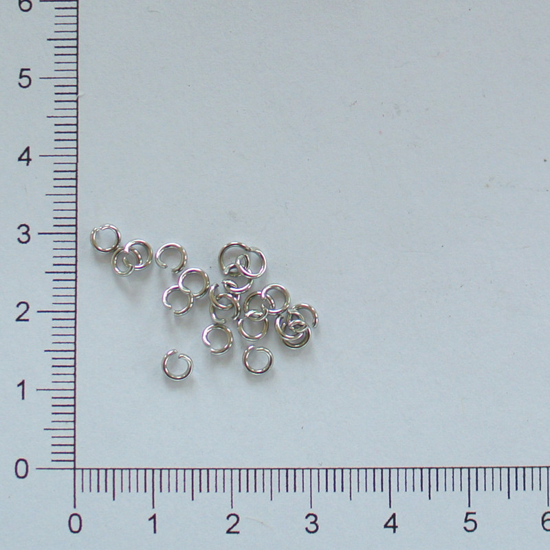 Kroužky 316L 4mm tl. 0,8mm (20ks)