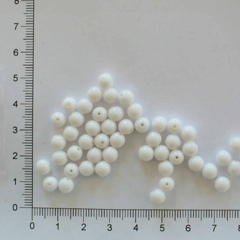 Skleněné kuličky 6mm bílá (50ks)