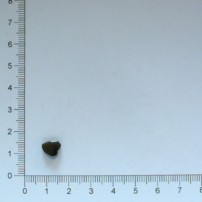 Hematit magnetický srdce 8 mm
