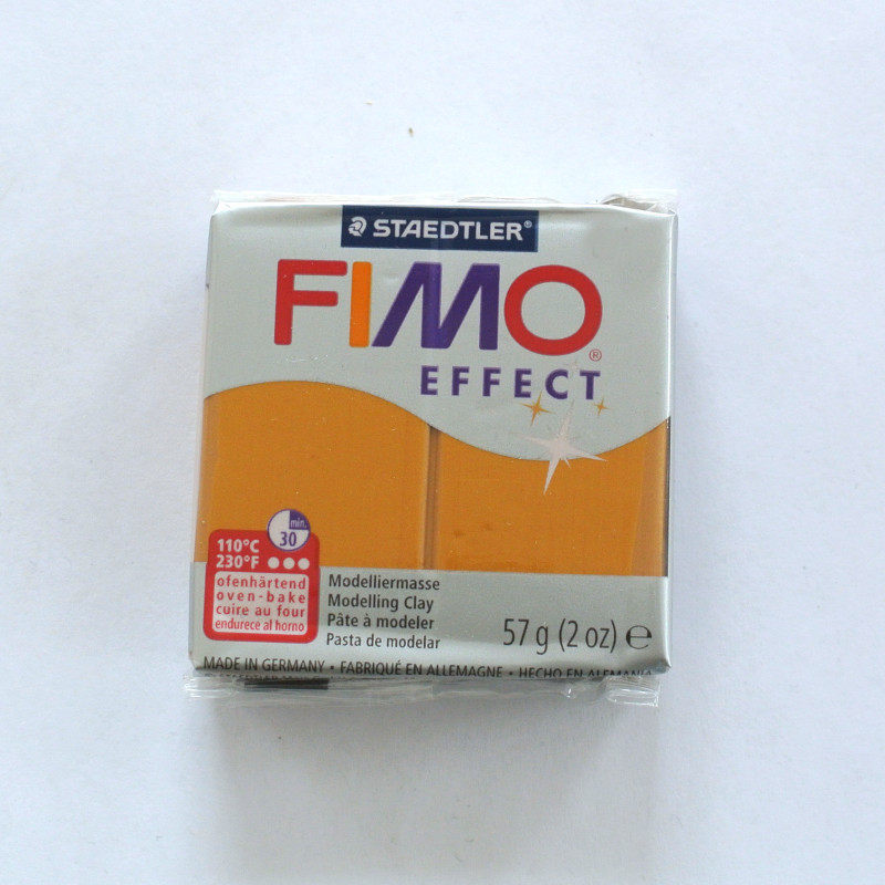 FIMO Effect metalická zlatá