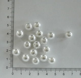Plastová kulička 8mm bílá (25ks)