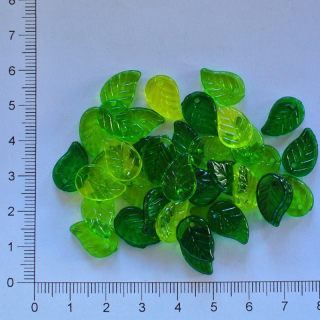Plastový lístek 9x14mm mix zelená (10g)