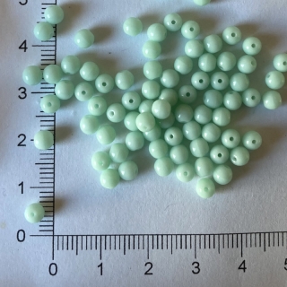 Skleněné kuličky 4mm mentol zelený (100ks)